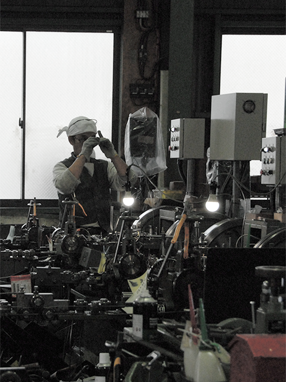 間崎ファスナー工場画像２